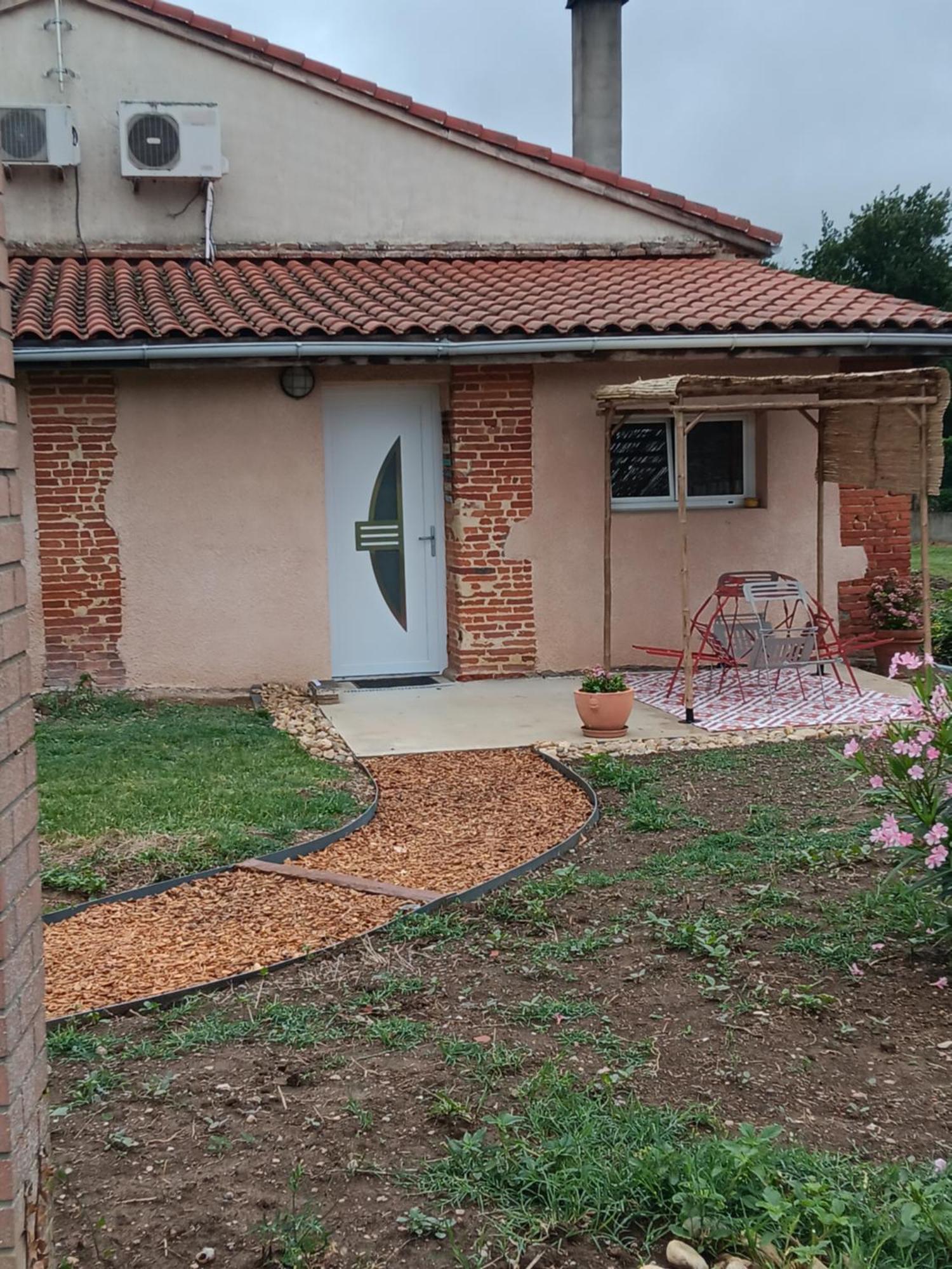 Le Gite De Cousal Esperce Екстер'єр фото